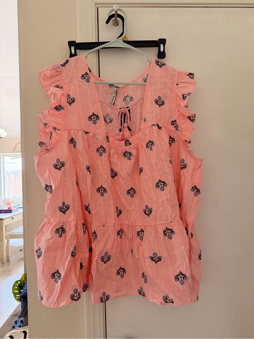 Belle Isle by Torrid Pink Sleeveless Tie-Front Top with Navy Floral Prints